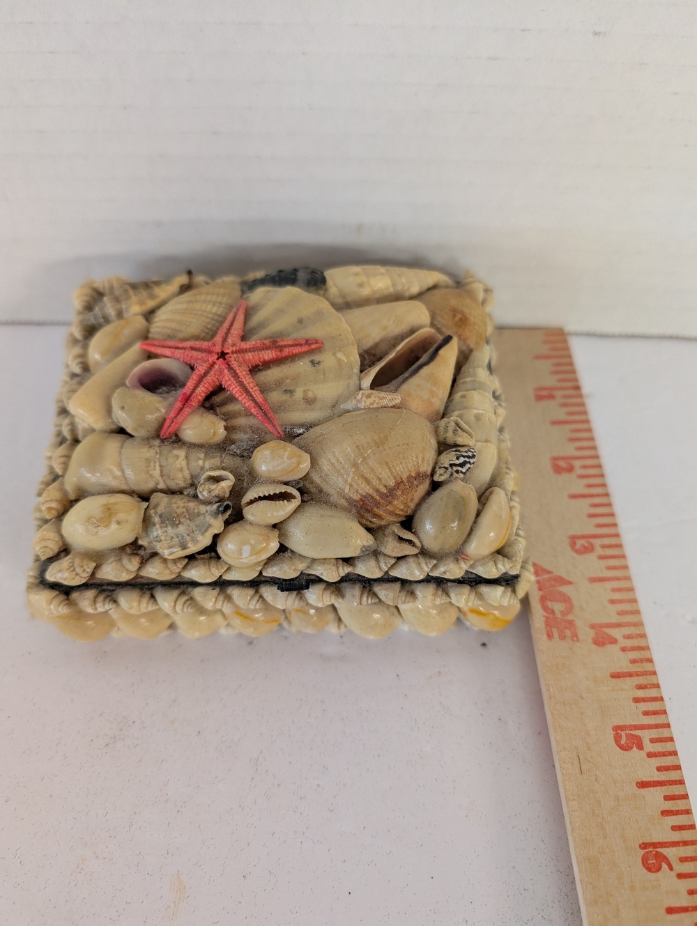 Vintage Box Seashell Decorative Trinket Box  Starfish Accent.  Old Shell Art. - Picture 8 of 9